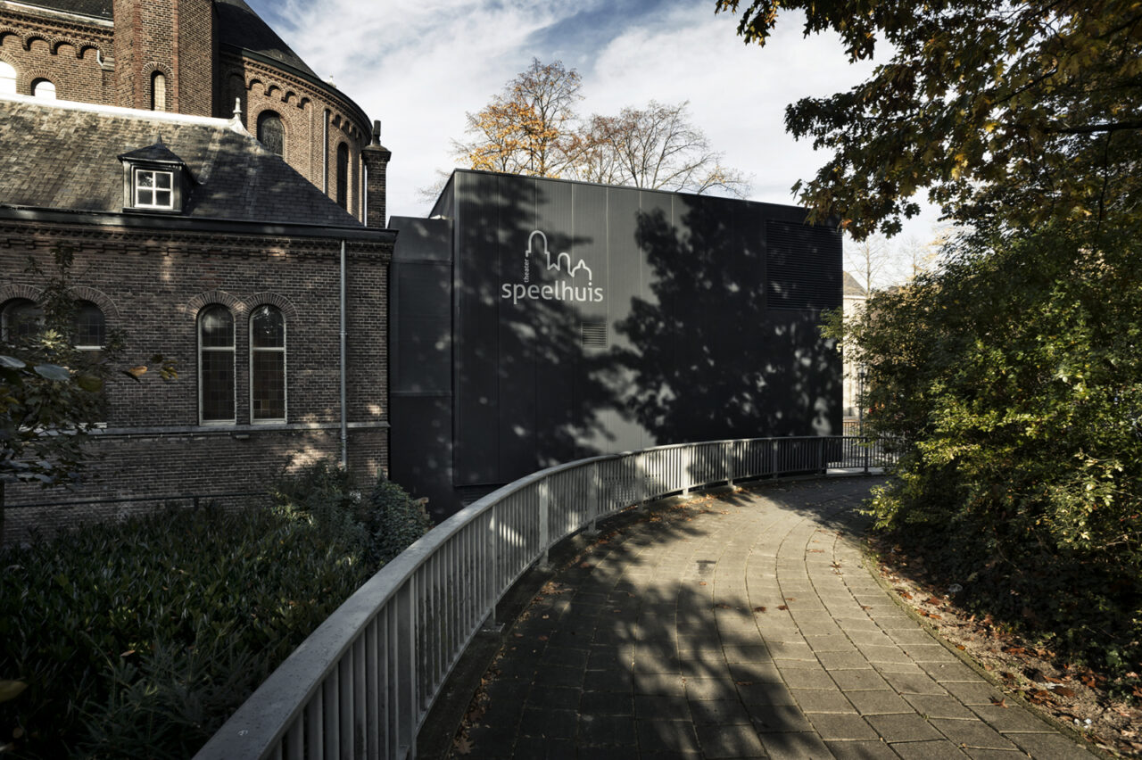 Speelhuis, Helmond